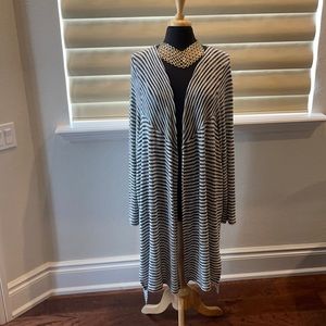 Long, long sleeve top